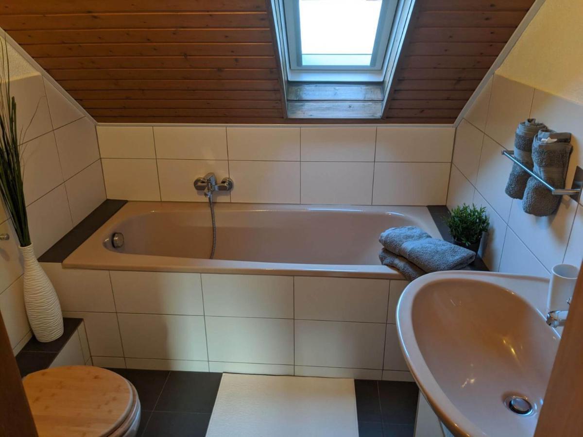 Ferienwohnung Zundel Neu-Anspach Buitenkant foto