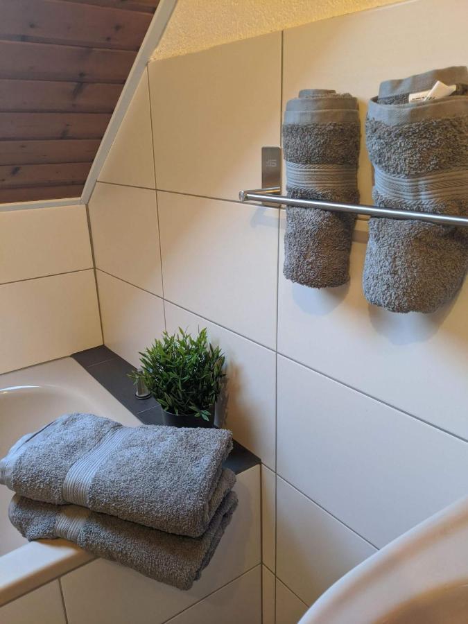 Ferienwohnung Zundel Neu-Anspach Buitenkant foto